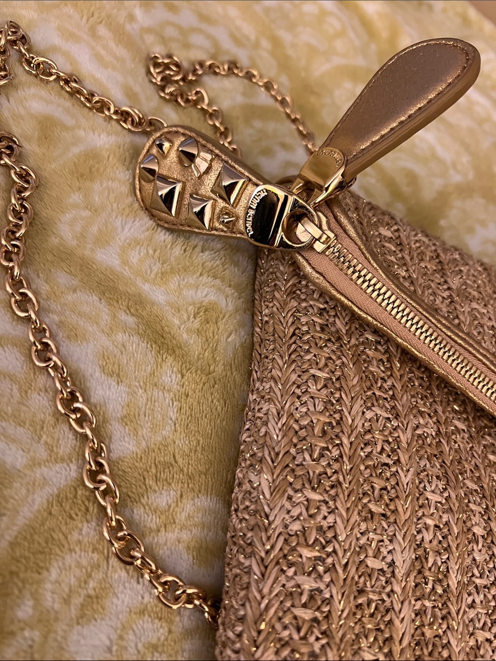 Henri Bendel Debutante
Asymmetrical Folding 
Raffia Wristlet/Clutch NWOT - Picture 12 of 13